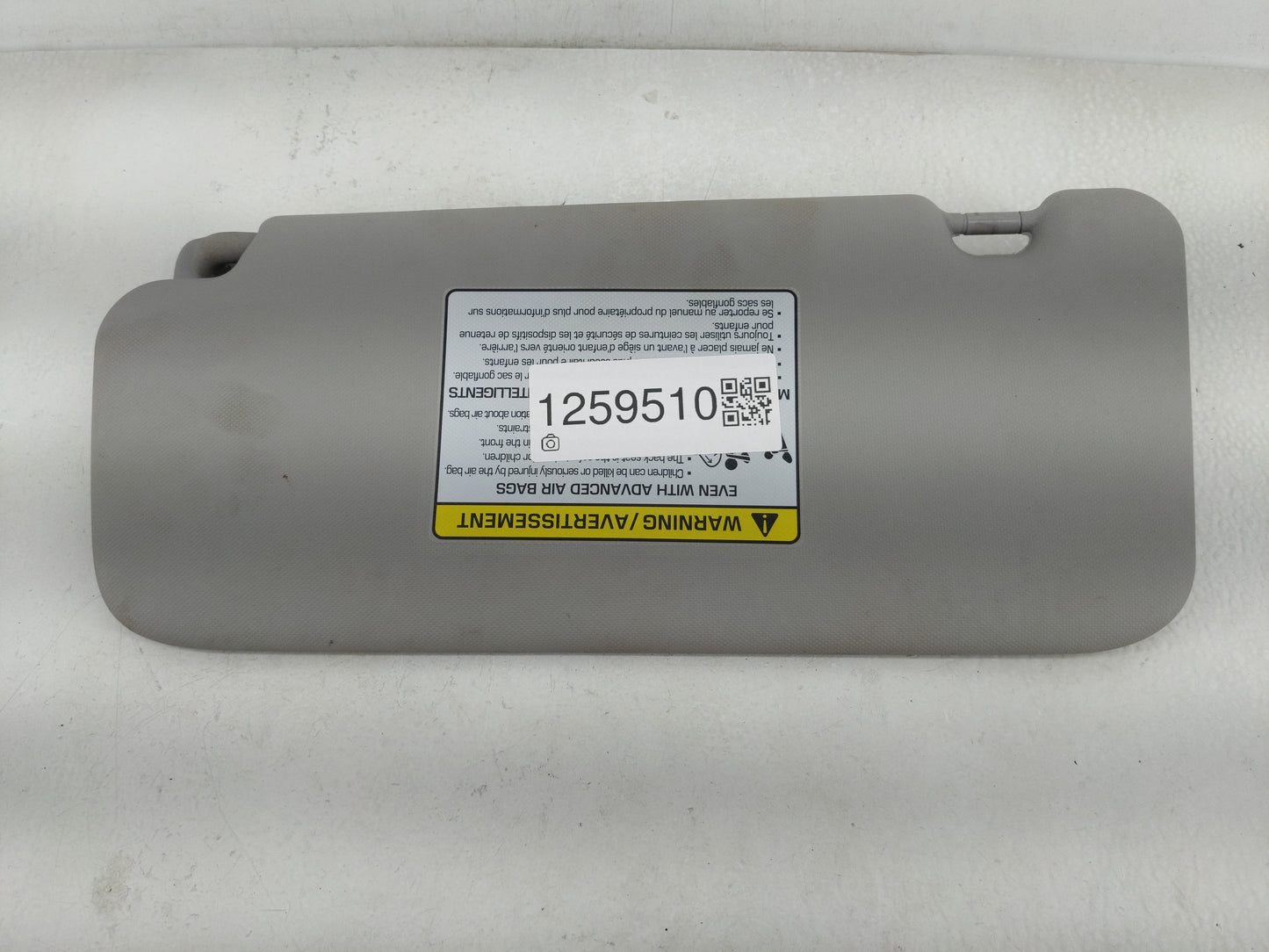 2018-2021 Hyundai Kona Sun Visor Shade Replacement Passenger Right Mirror Fits Fits 2018 2019 2020 2021 OEM Used Auto Parts