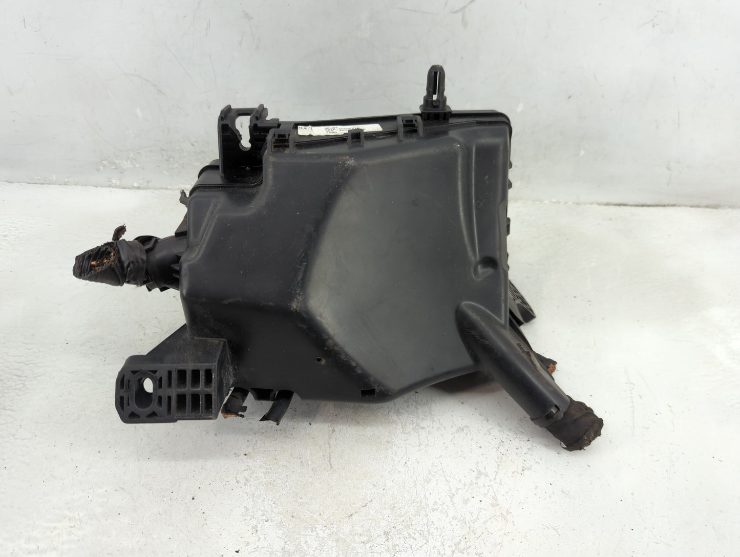 2018-2021 Hyundai Kona Fusebox Fuse Box Panel Relay Module P/N:91956-J9520 Fits Fits 2018 2019 2020 2021 OEM Used Auto Parts
