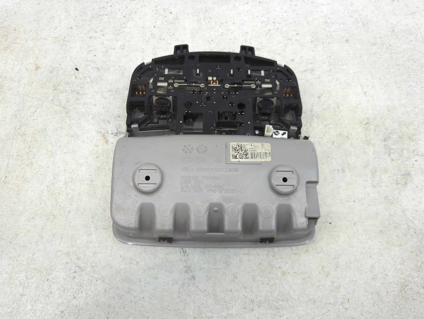 2018-2022 Hyundai Kona Overhead Roof Console 1430087 - Oemusedautoparts1.com