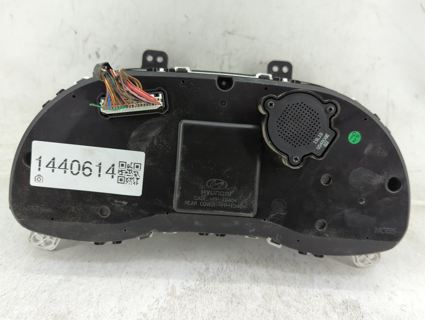 2020-2021 Hyundai Kona Instrument Cluster Speedometer Gauges P/N:94011J9460 IC0-19D075 Fits Fits 2020 2021 OEM Used Auto Par
