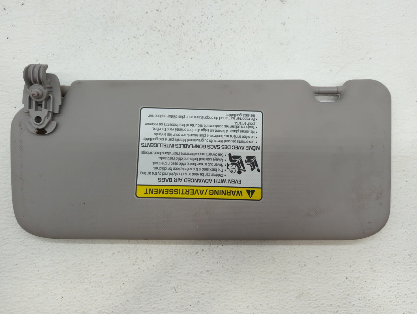 2018-2021 Hyundai Kona Sun Visor Shade Replacement Passenger Right Mirror Fits Fits 2018 2019 2020 2021 OEM Used Auto Parts