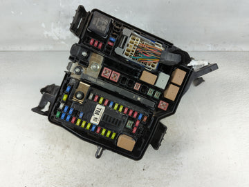 2019-2020 Hyundai Santa Fe Fusebox Fuse Box Panel Relay Module P/N:91956-S2021 Fits Fits 2019 2020 OEM Used Auto Parts