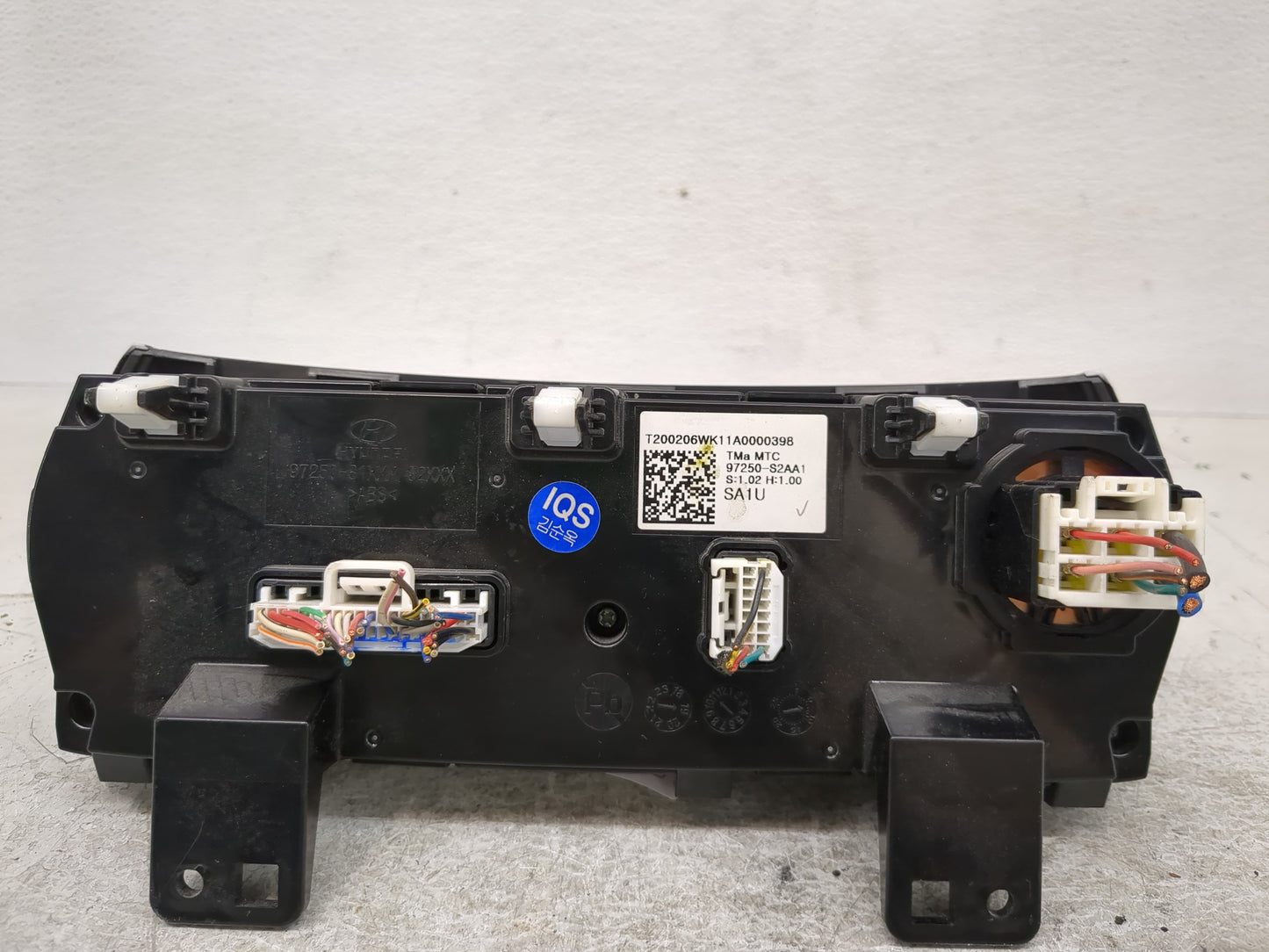 2019-2020 Hyundai Santa Fe Climate Control Module Temperature AC/Heater Replacement P/N:97250-S2AA1 Fits Fits 2019 2020 OEM