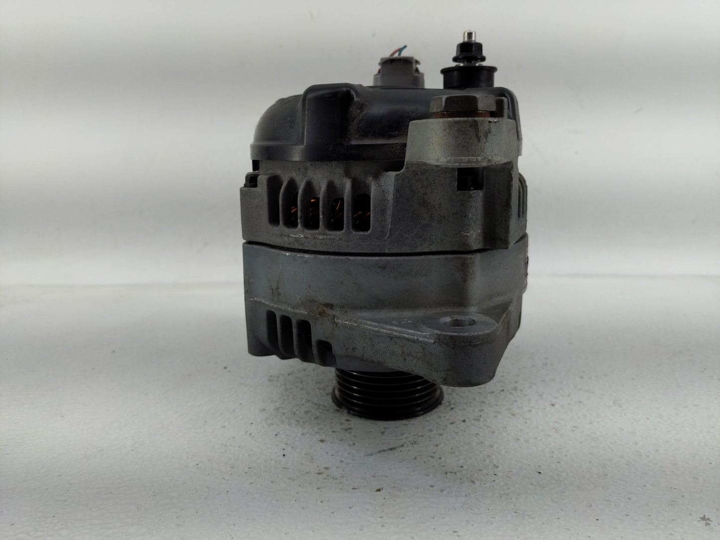 2019-2020 Hyundai Santa Fe Alternator Replacement Generator Charging Assembly Engine OEM P/N:37300-2G061 Fits OEM Used Auto