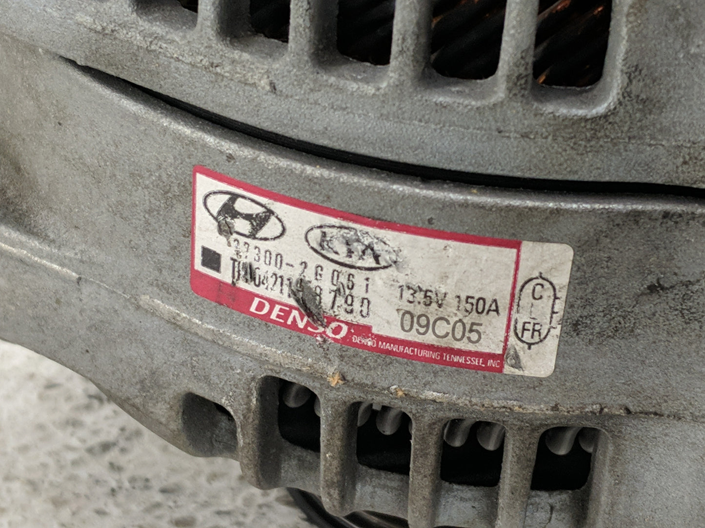 2019-2020 Hyundai Santa Fe Alternator Replacement Generator Charging Assembly Engine OEM P/N:37300-26051 Fits OEM Used Auto