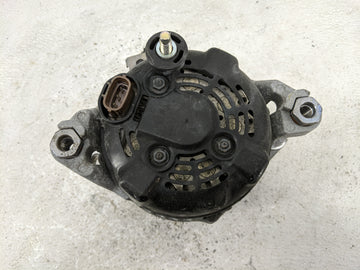 2019-2020 Hyundai Santa Fe Alternator Replacement Generator Charging Assembly Engine OEM P/N:37300-2G861 Fits OEM Used Auto Parts