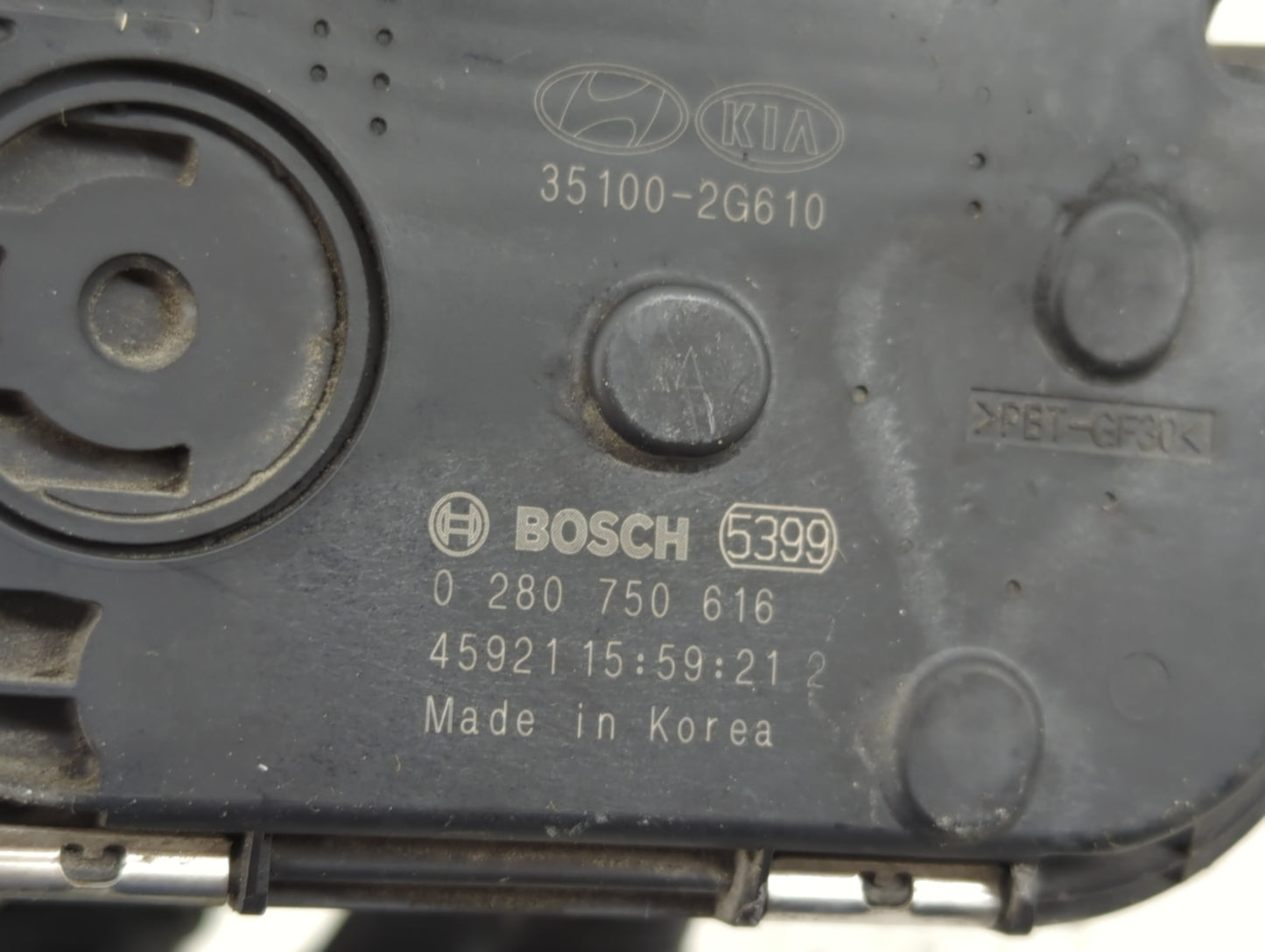 2019-2020 Hyundai Santa Fe Throttle Body P/N:0 280 750 616 35100-2G610 Fits Fits 2015 2016 2017 2018 2019 2020 2021 OEM Used