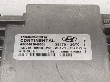 2020 Hyundai Santa Fe PCM Engine Control Computer ECU ECM PCU OEM P/N:39170-2GTC1 39171-2GTC1, A3C0401040001, TMAKNC48SG1A Fits OEM Used Auto Parts