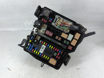 2019-2020 Hyundai Santa Fe Fusebox Fuse Box Panel Relay Module P/N:91956-S2021 Fits Fits 2019 2020 OEM Used Auto Parts