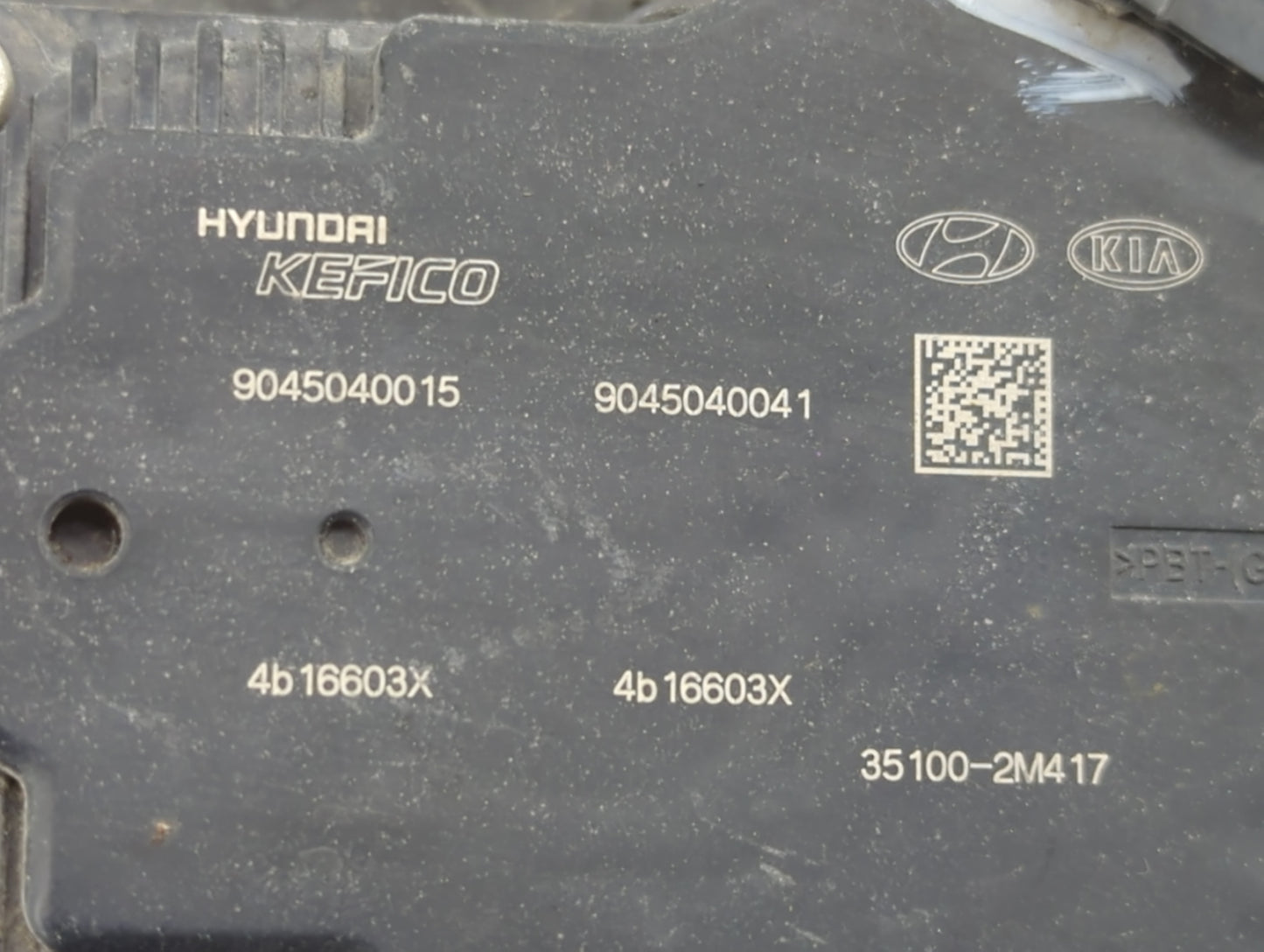 2020-2023 Hyundai Sonata Throttle Body P/N:35100-2M417 9045040041, 9045040015 Fits Fits 2020 2021 2022 2023 OEM Used Auto Pa