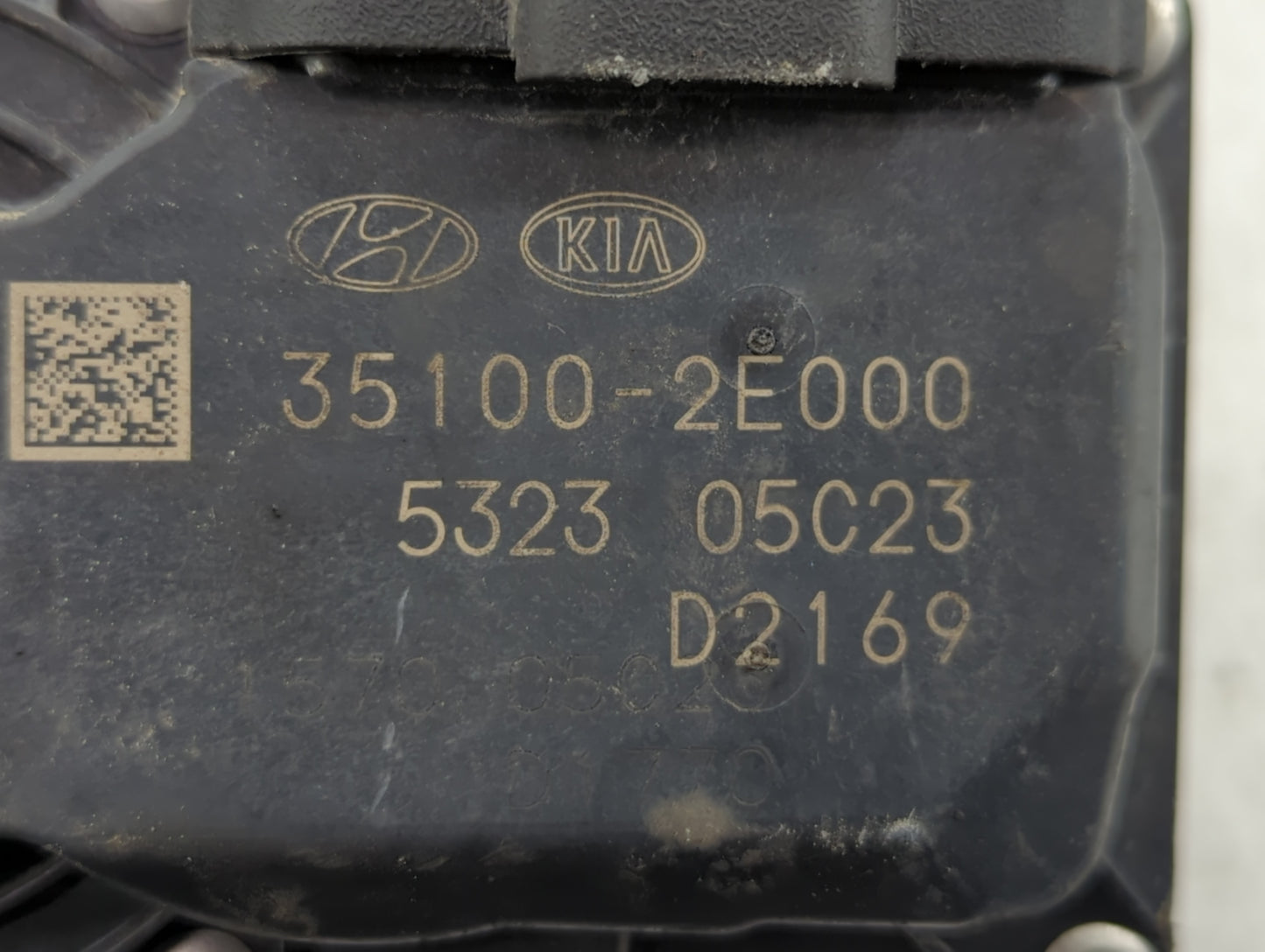 2014-2021 Hyundai Tucson Throttle Body P/N:35100-2E000 Fits Fits 2011 2012 2013 2014 2015 2016 2017 2018 2019 2020 2021 OEM
