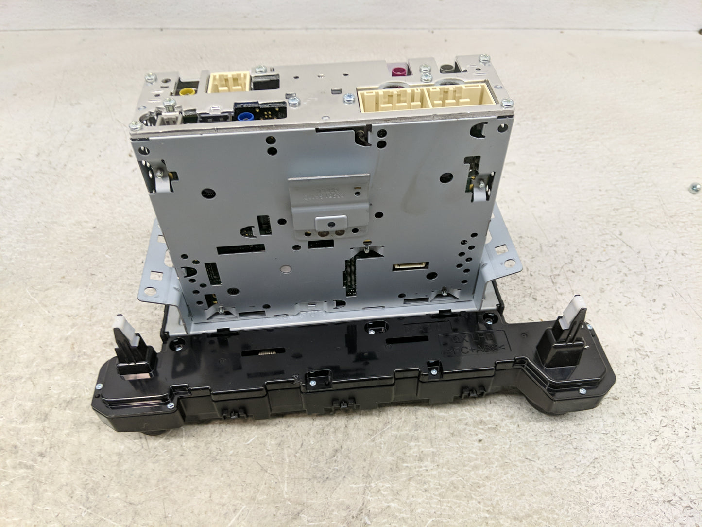 2020 Hyundai Venue Radio AM FM Cd Player Receiver Replacement P/N:96560-K2040MDD Fits OEM Used Auto Parts - Oemusedautoparts