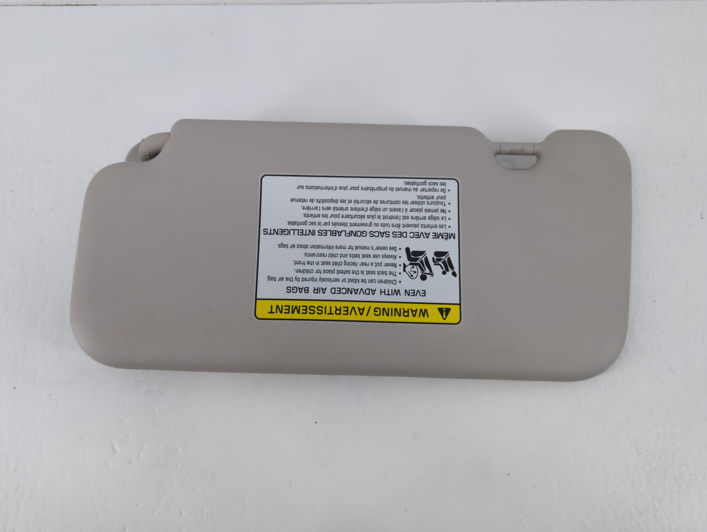 2020 Hyundai Venue Sun Visor Shade Replacement Passenger Right Mirror Fits OEM Used Auto Parts - Oemusedautoparts1.com