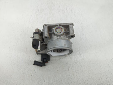 2016-2020 Infiniti Q50 Throttle Body P/N:RME60-52 Fits Fits 2016 2017 2018 2019 2020 OEM Used Auto Parts