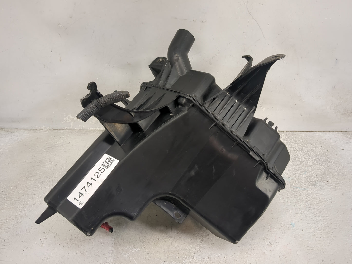 2014-2020 Infiniti Qx60 Windshield Washer Fluid Reservoir Bottle Oem - Oemusedautoparts1.com