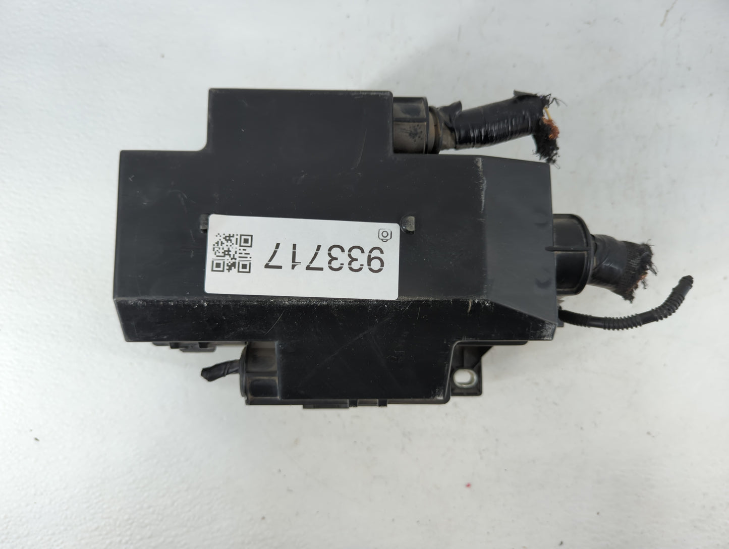 2020 Jaguar I-Pace Fusebox Fuse Box Panel Relay Module P/N:J9D3-14A076-CA Fits OEM Used Auto Parts - Oemusedautoparts1.com