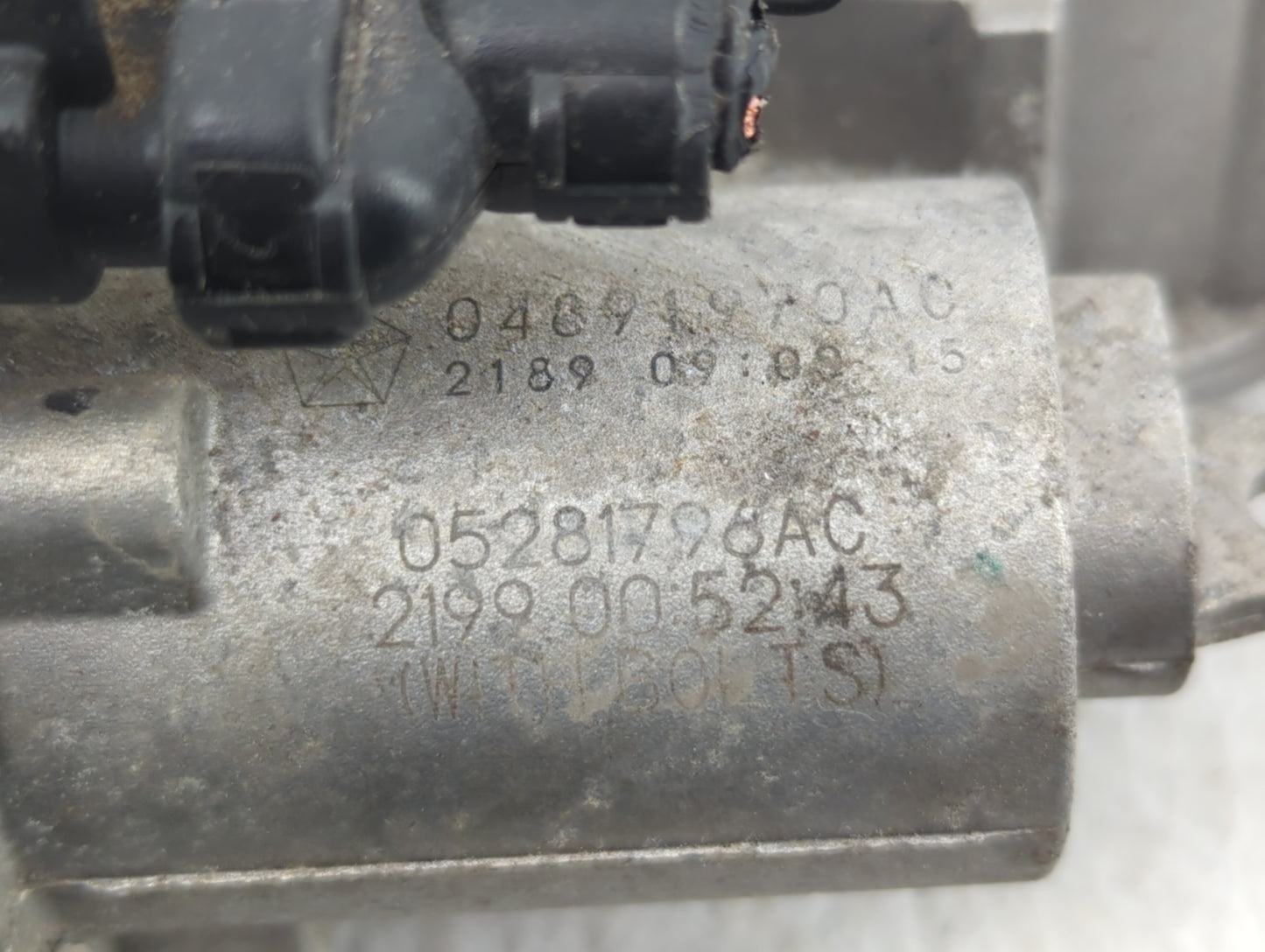 2020-2022 Jeep Cherokee Throttle Body P/N:05281796AC 04891970A Fits Fits 2020 2021 2022 OEM Used Auto Parts - Oemusedautopar