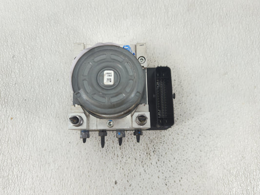 2020 Jeep Compass ABS Pump Control Module Replacement P/N:P68485883AA Fits OEM Used Auto Parts