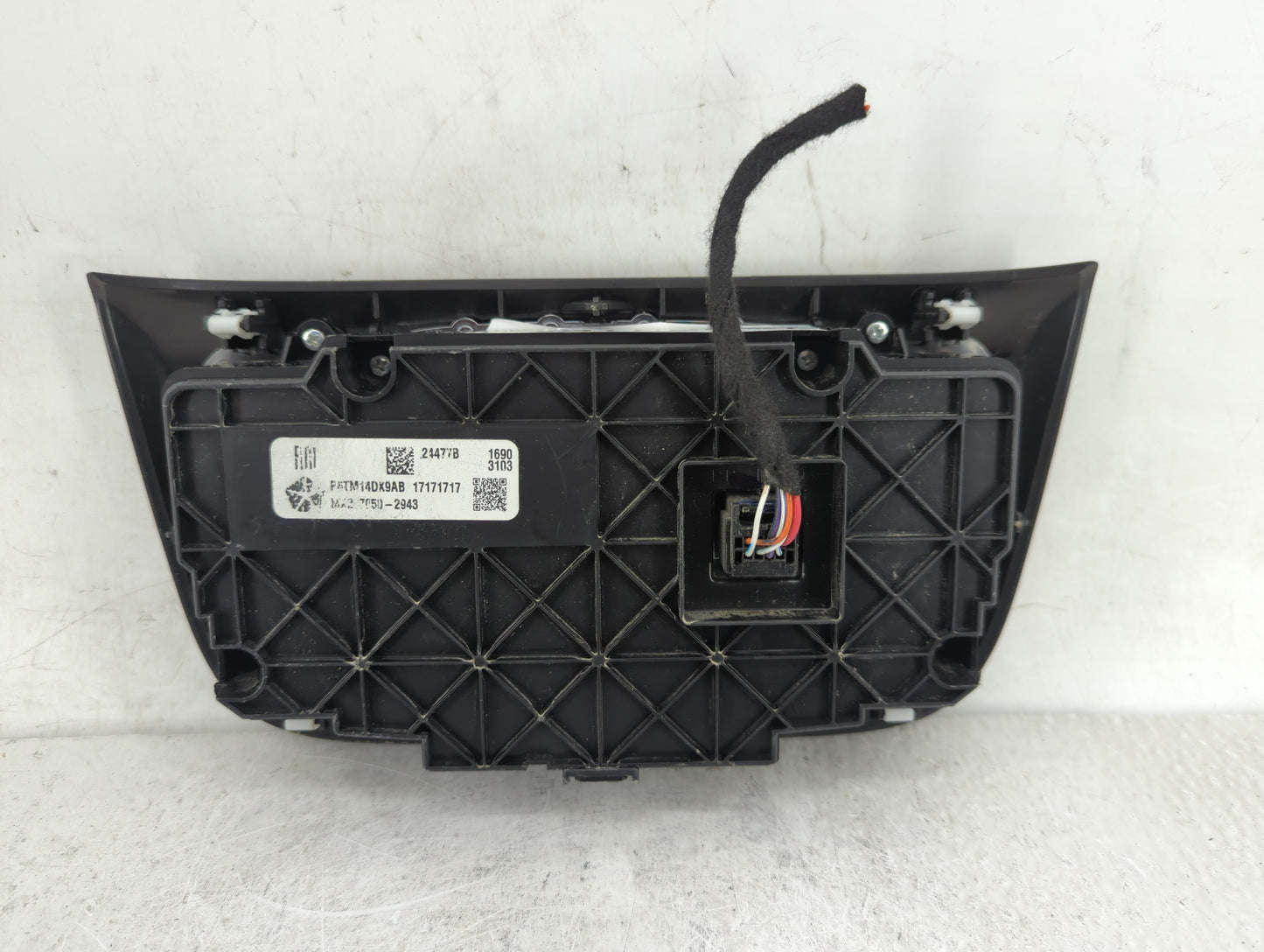 2020 Jeep Compass Climate Control Module Temperature AC/Heater Replacement Fits OEM Used Auto Parts - Oemusedautoparts1.com