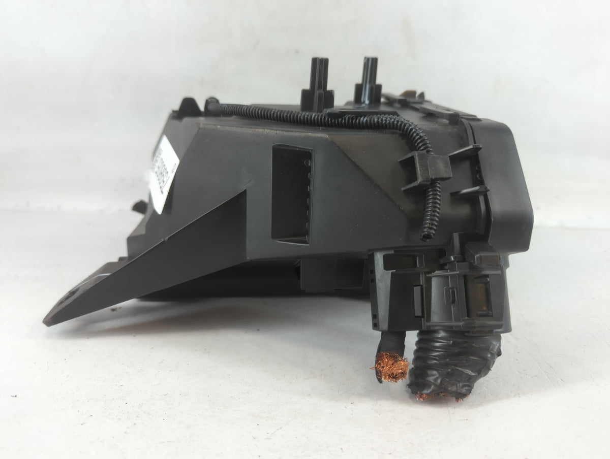 2017-2018 Jeep Compass Fusebox Fuse Box Panel Relay Module P/N:52027004 Fits Fits 2017 2018 OEM Used Auto Parts - Oemusedaut