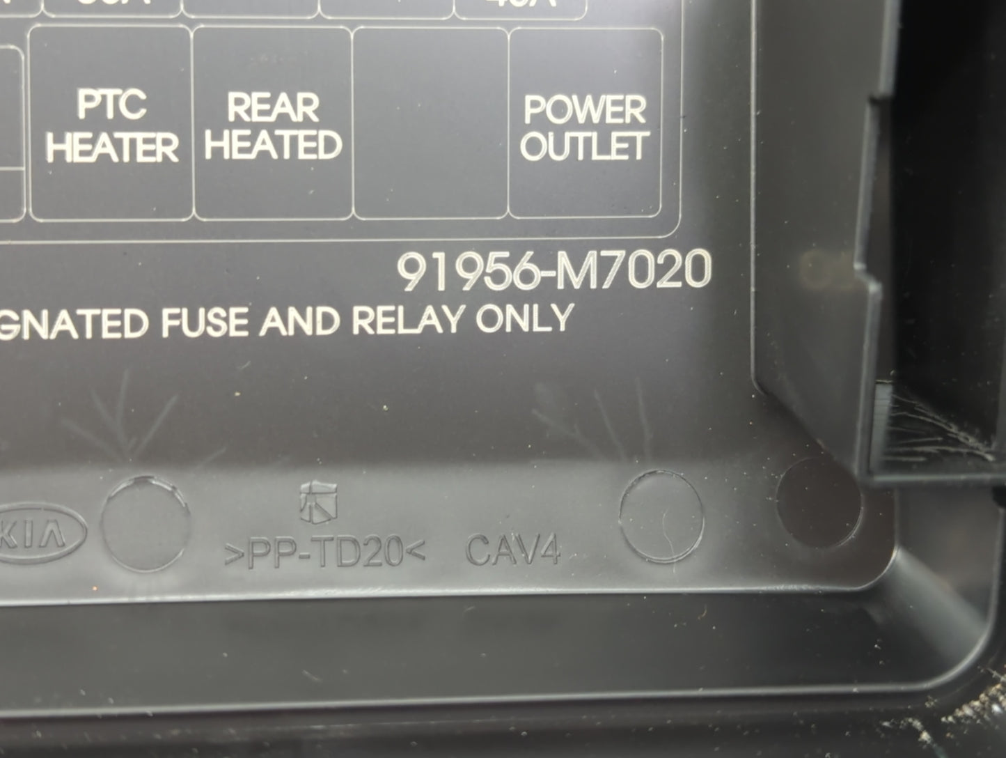 2019-2020 Kia Forte Fusebox Fuse Box Panel Relay Module P/N:91956-M7020 Fits Fits 2019 2020 OEM Used Auto Parts - Oemusedaut