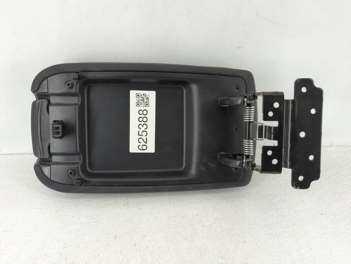 2020 Kia Forte Center Console Armrest Cover Lid Black 625388 - Oemusedautoparts1.com