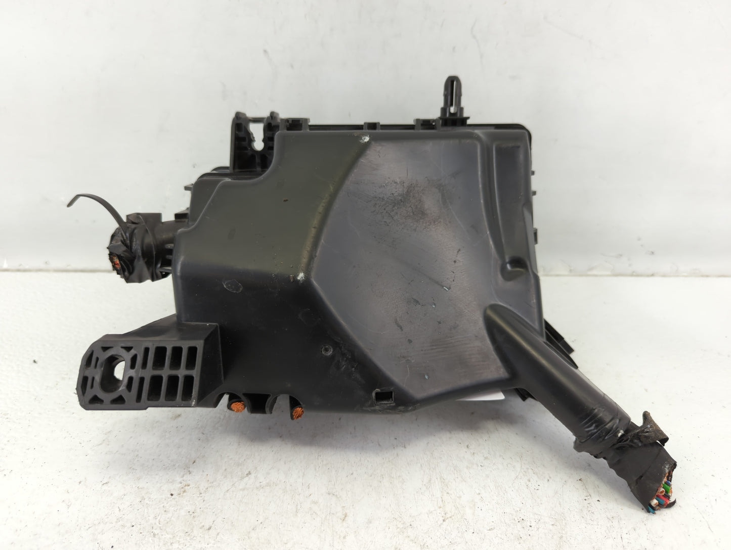 2019-2020 Kia Forte Fusebox Fuse Box Panel Relay Module P/N:91431 M7052 Fits Fits 2019 2020 OEM Used Auto Parts - Oemusedaut