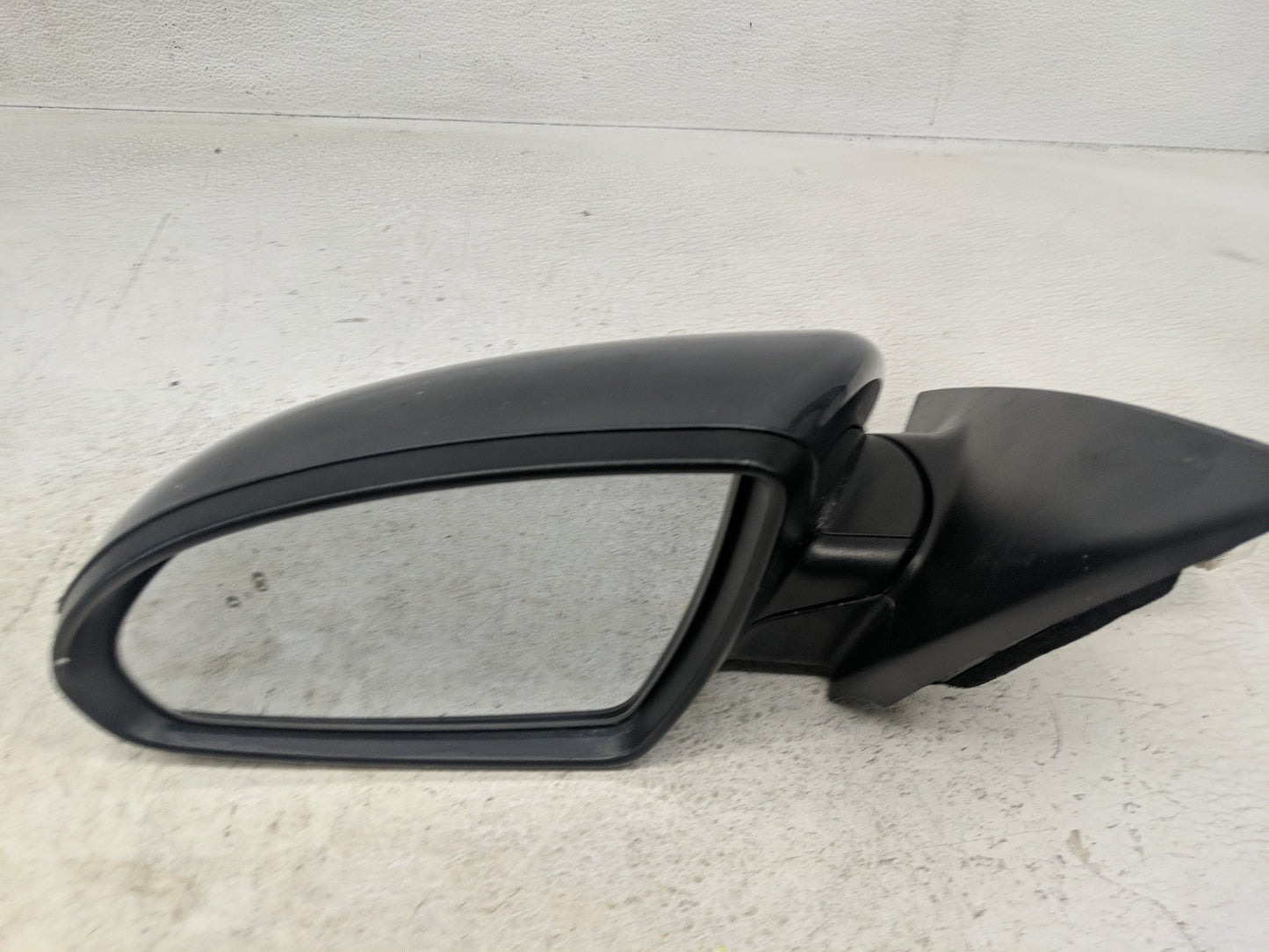 2016-2020 Kia Optima Driver Side View Mirror - Left Door Mirror OEM Used - Oemusedautoparts1.com