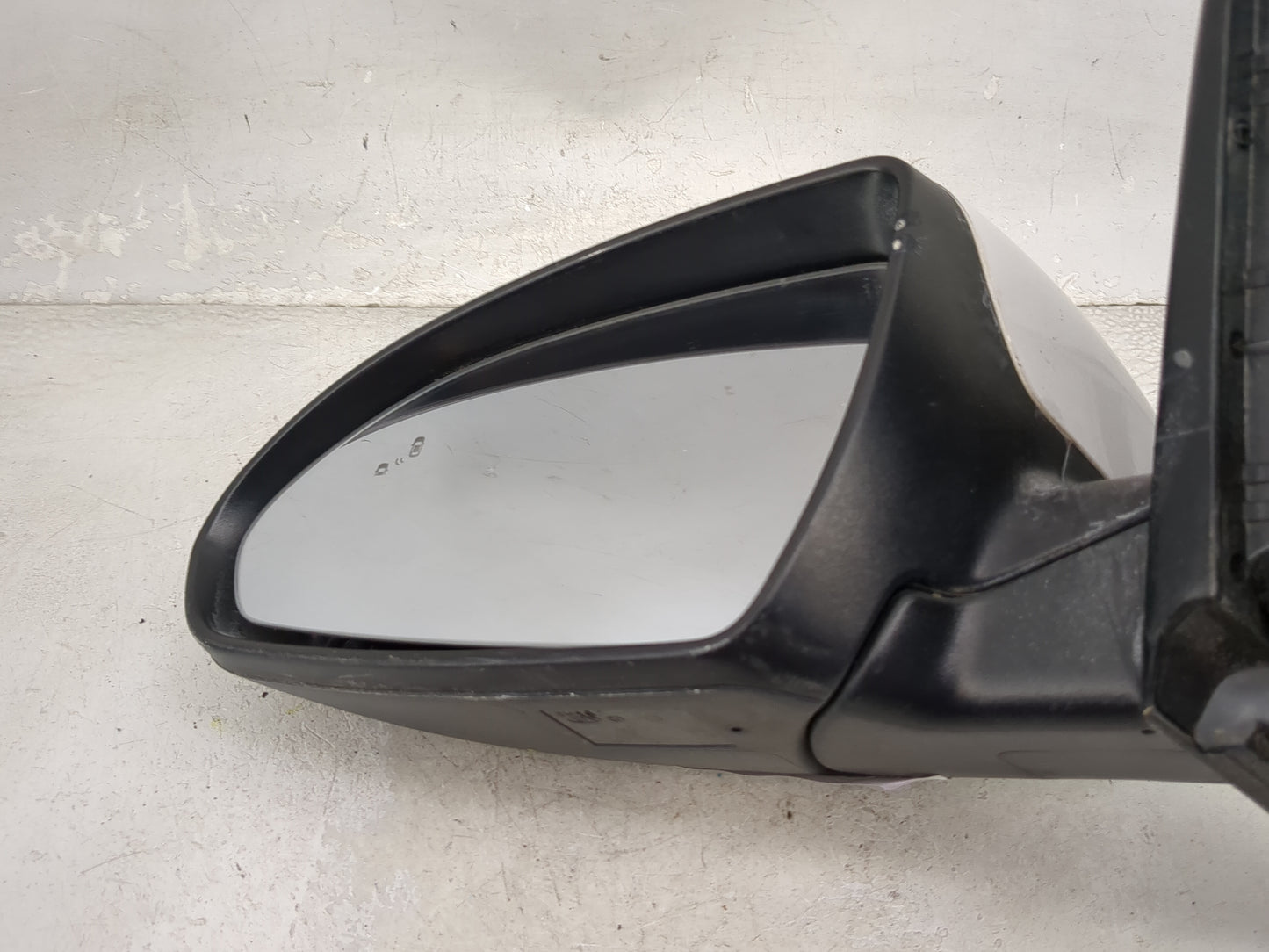 2016-2020 Kia Optima Driver Side View Mirror - Left Door Mirror OEM Used - Oemusedautoparts1.com