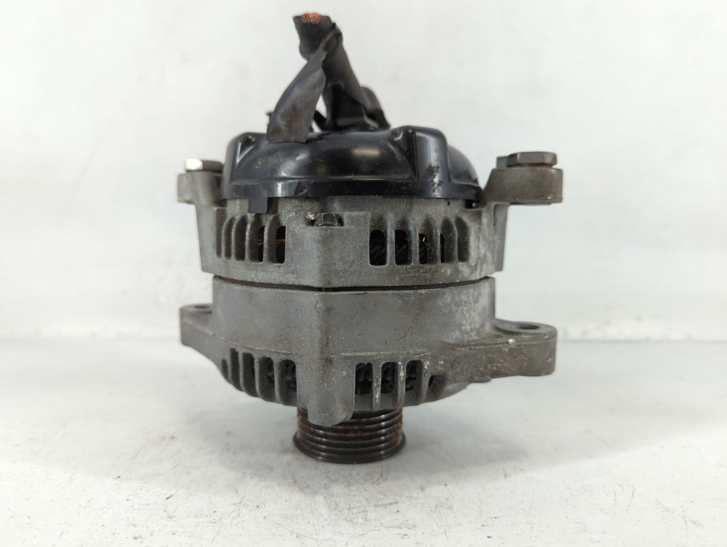2016-2020 Kia Optima Alternator Replacement Generator Charging Assembly Engine OEM P/N:37300-2G061 Fits OEM Used Auto Parts
