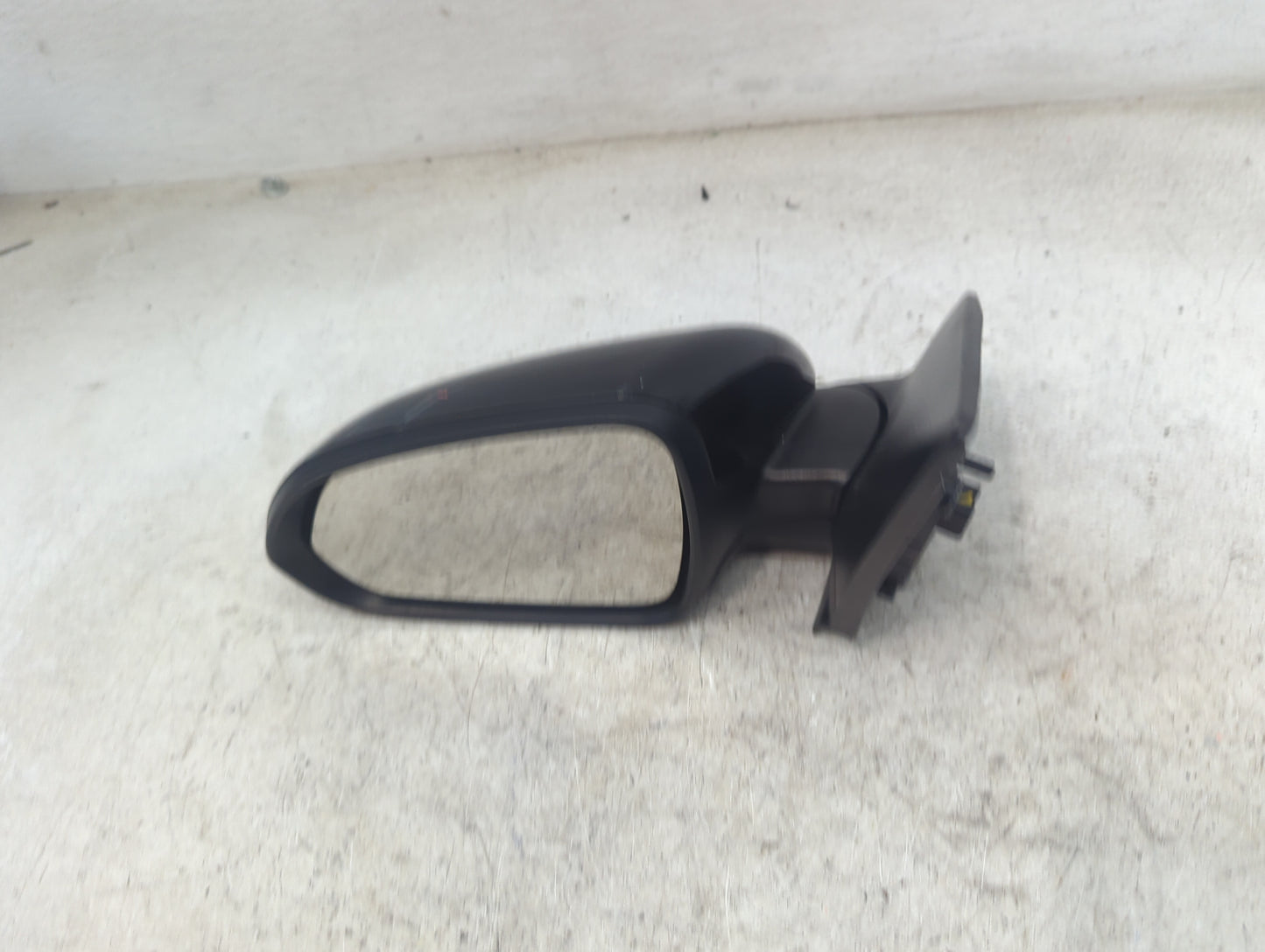 2018-2020 Kia Rio Driver Side View Mirror - Left Door Mirror OEM Used - Oemusedautoparts1.com