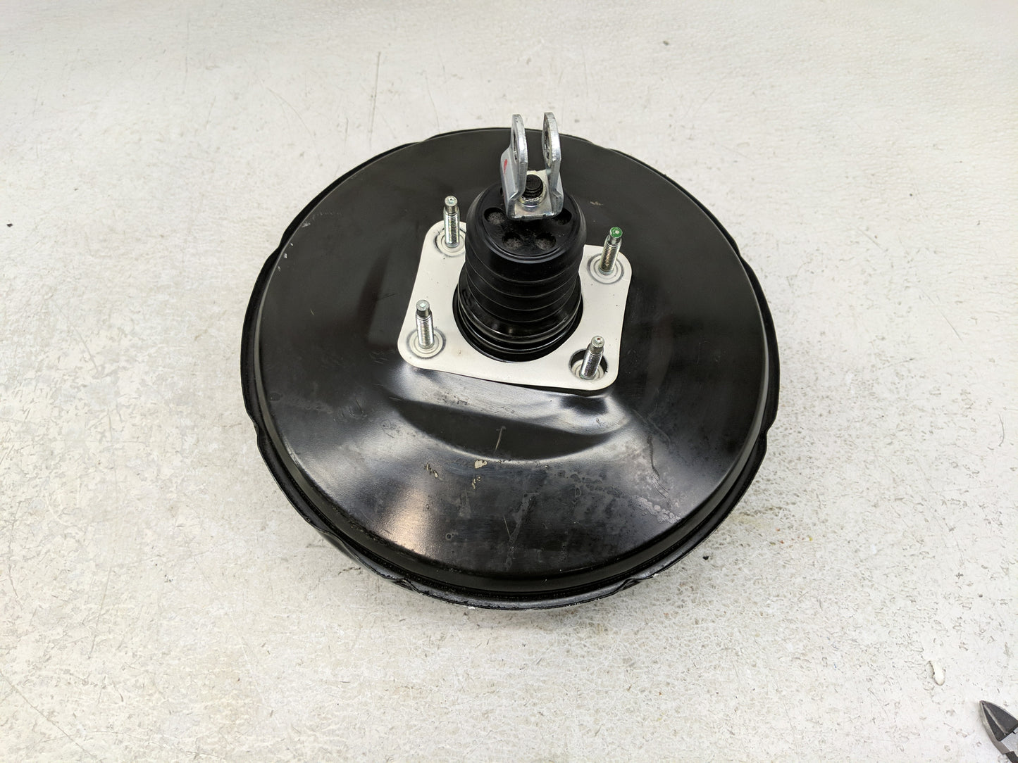2016-2020 Kia Sorento Power Brake Booster Oem - Oemusedautoparts1.com