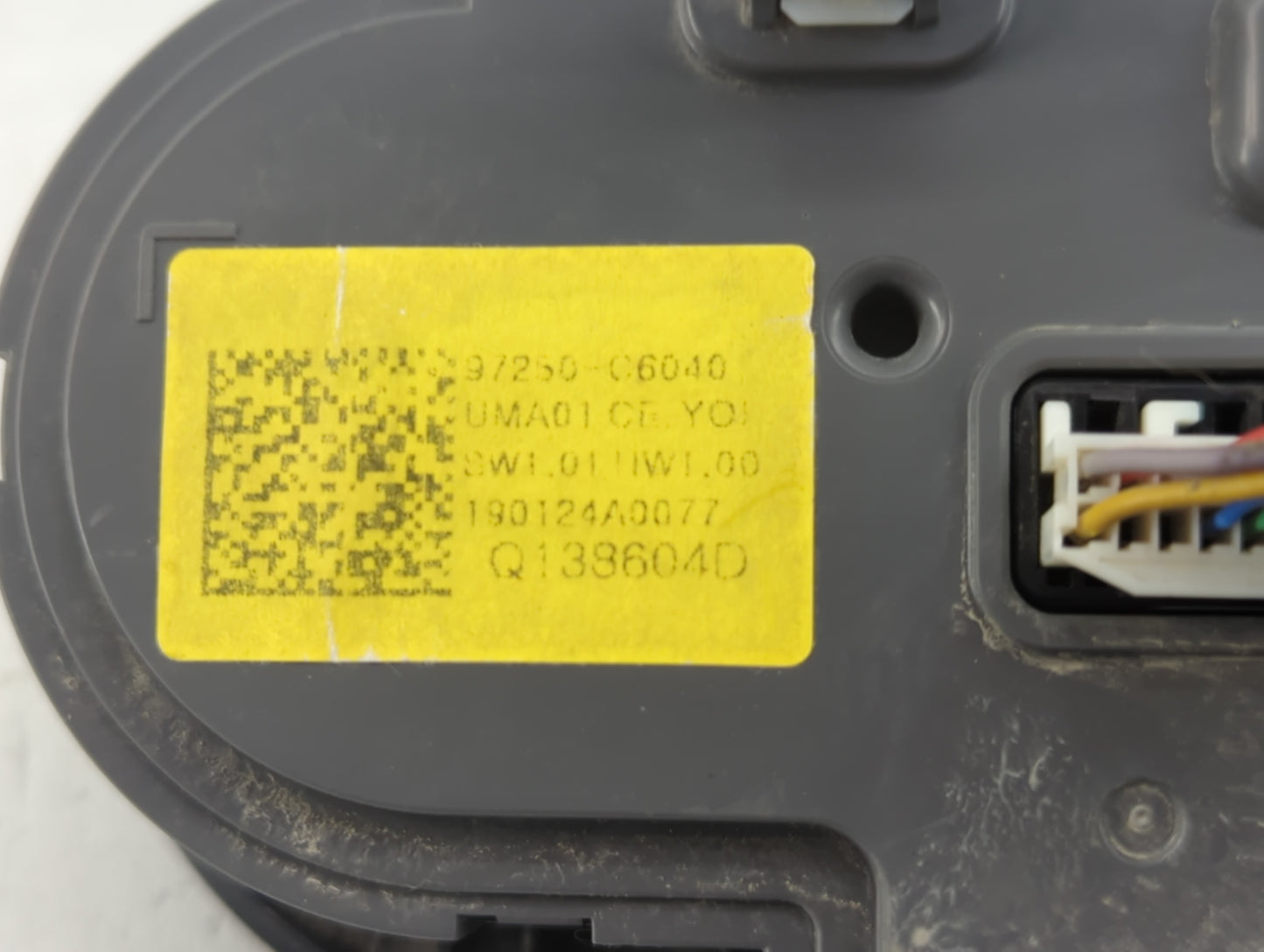 2020 Kia Sorento Climate Control Module Temperature AC/Heater Replacement P/N:97250-C6040 Fits OEM Used Auto Parts - Oemused