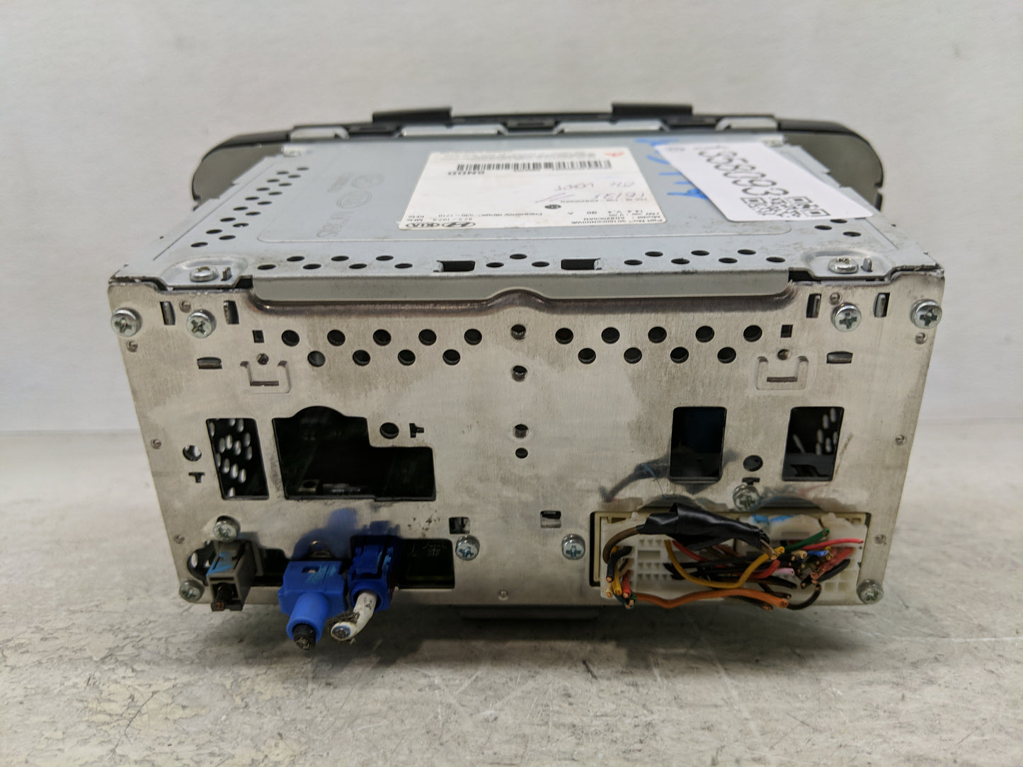 2019-2020 Kia Sorento Radio AM FM Cd Player Receiver Replacement P/N:96160-C6600WK Fits Fits 2019 2020 OEM Used Auto Parts -