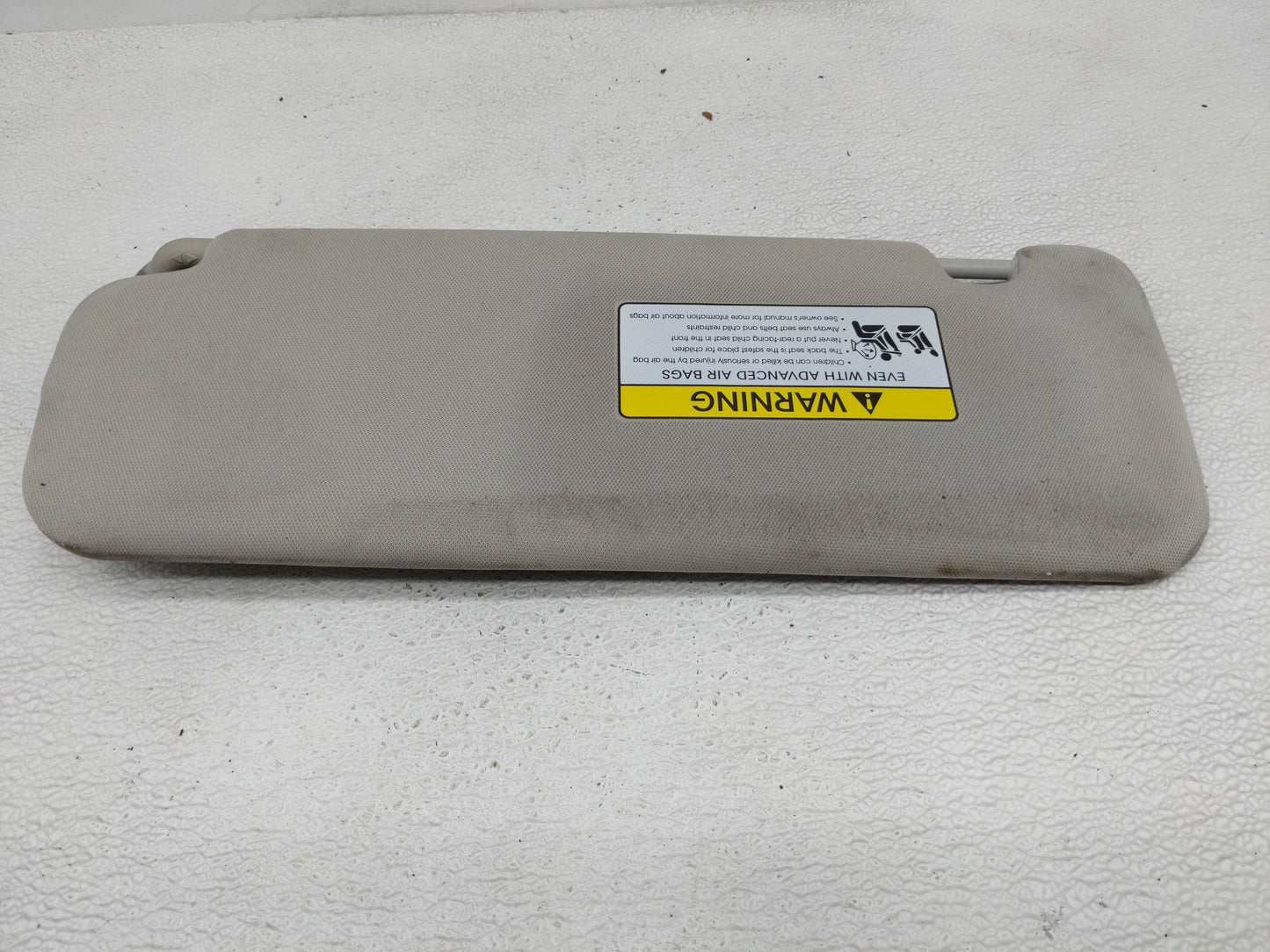 2016-2020 Kia Sorento Sun Visor Shade Replacement Passenger Right Mirror Fits Fits 2016 2017 2018 2019 2020 OEM Used Auto Pa