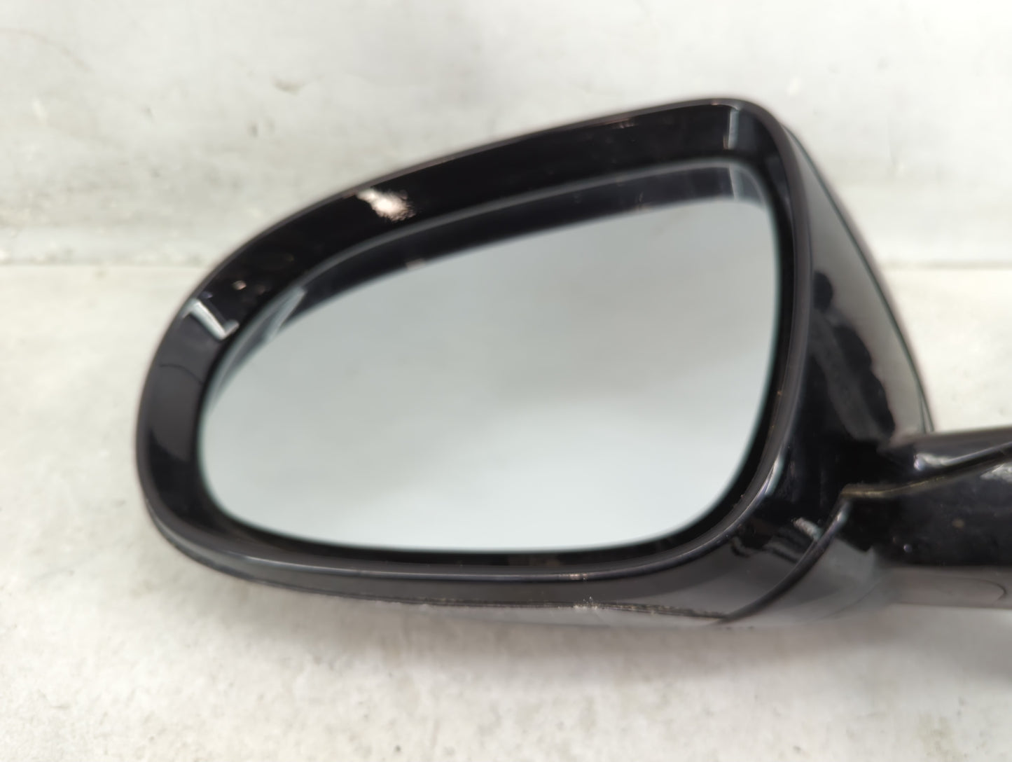 2016-2020 Kia Sorento Driver Side View Mirror - Left Door Mirror OEM Used - Oemusedautoparts1.com