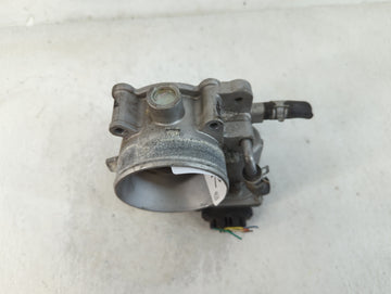 2016-2020 Kia Sorento Throttle Body P/N:35100-3L100 Fits Fits 2015 2016 2017 2018 2019 2020 2021 OEM Used Auto Parts