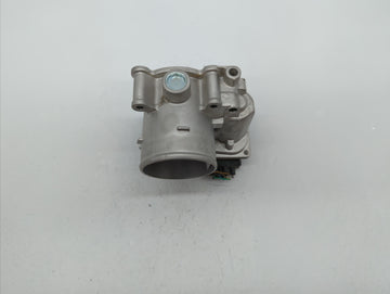 2020 Kia Soul Throttle Body P/N:35100-2E410 5552 03E30 Fits Fits 2021 OEM Used Auto Parts
