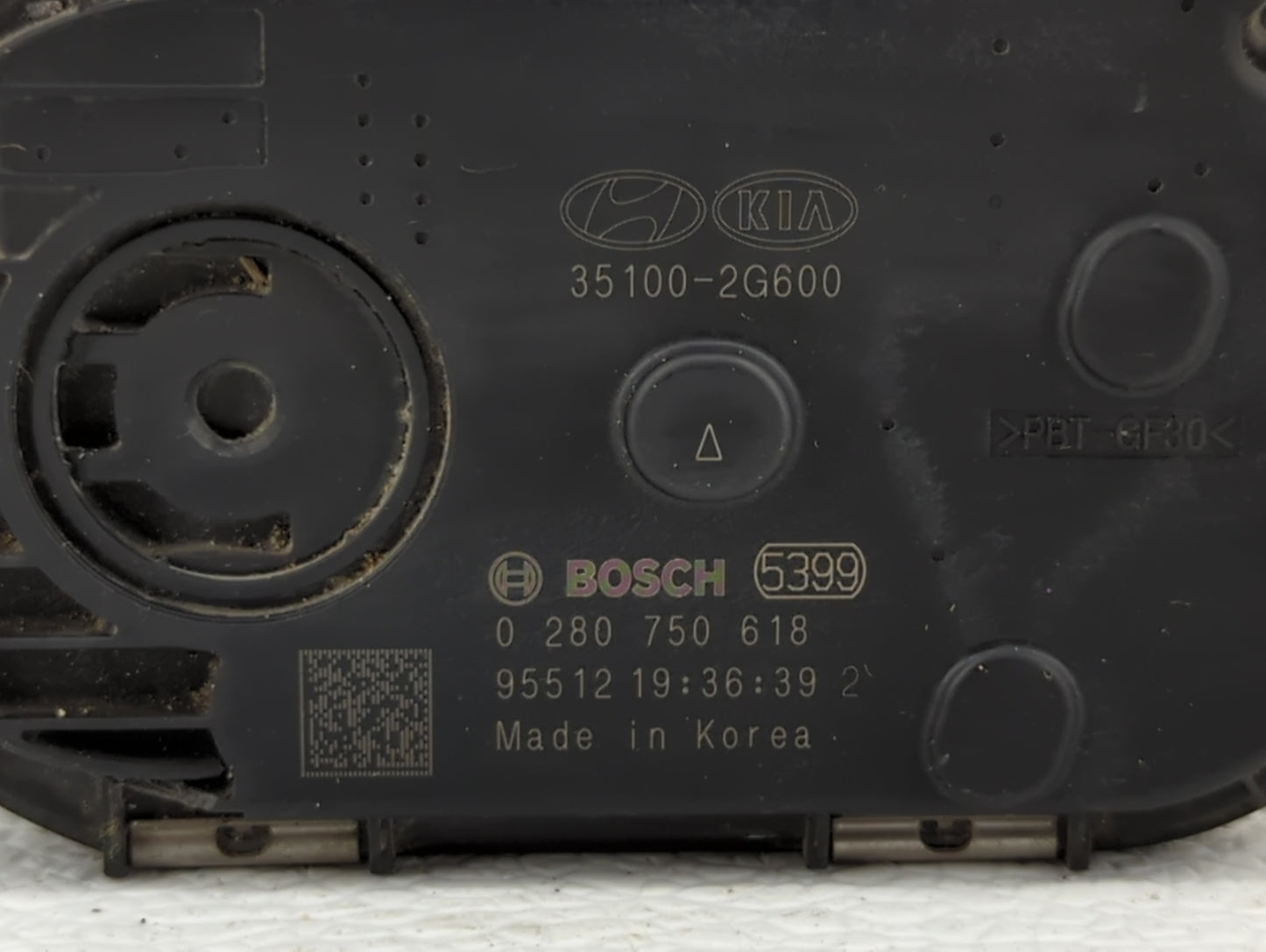 2017-2021 Kia Sportage Throttle Body P/N:0 280 750 618 35100-2G600 Fits Fits 2015 2016 2017 2018 2019 2020 2021 OEM Used Aut