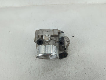 2017-2021 Kia Sportage Throttle Body P/N:35100-2G600 Fits Fits 2015 2016 2017 2018 2019 2020 2021 OEM Used Auto Parts
