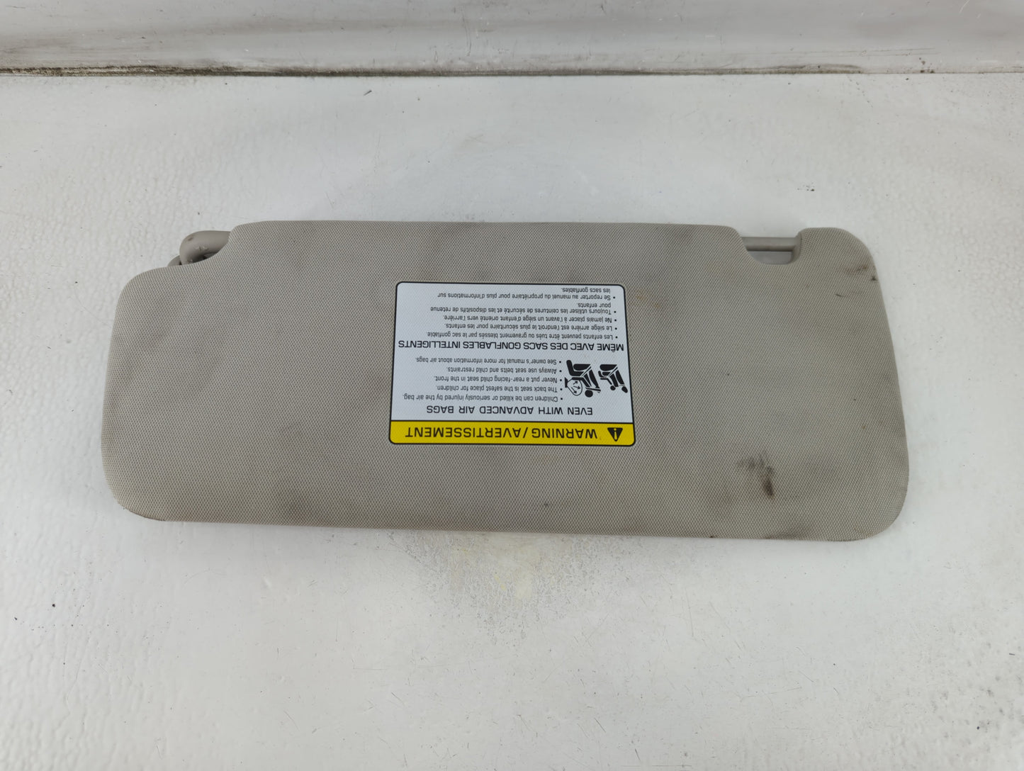 2020-2022 Kia Telluride Sun Visor Shade Replacement Driver Left Mirror Fits Fits 2020 2021 2022 OEM Used Auto Parts - Oemuse