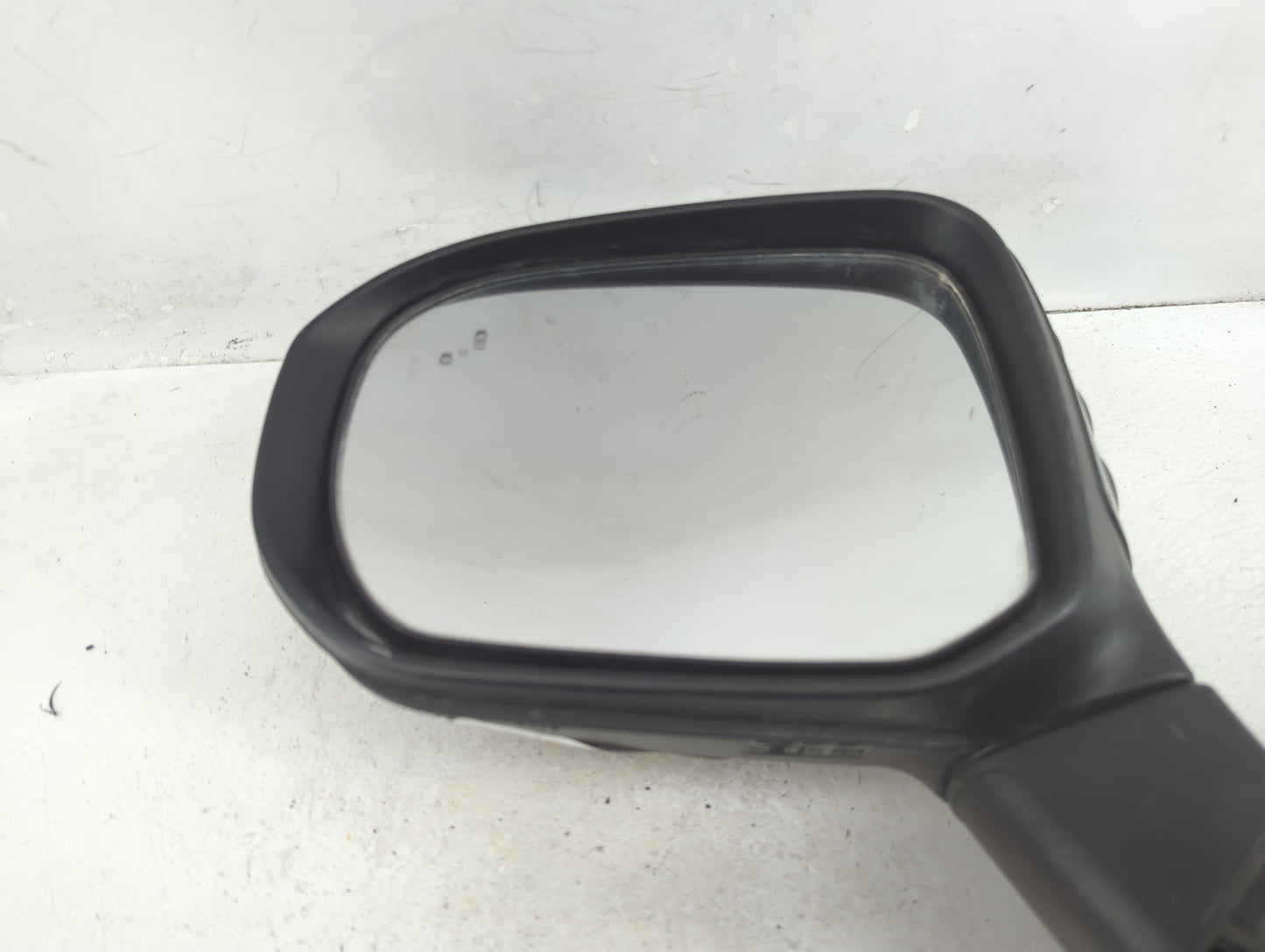 2020-2022 Kia Telluride Driver Side View Mirror - Left Door Mirror OEM Used - Oemusedautoparts1.com