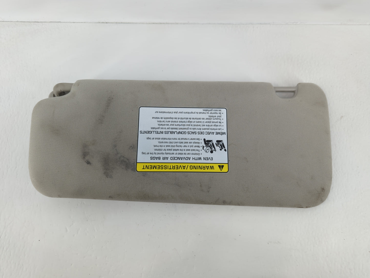 2020-2022 Kia Telluride Sun Visor Shade Replacement Driver Left Mirror Fits Fits 2020 2021 2022 OEM Used Auto Parts - Oemuse