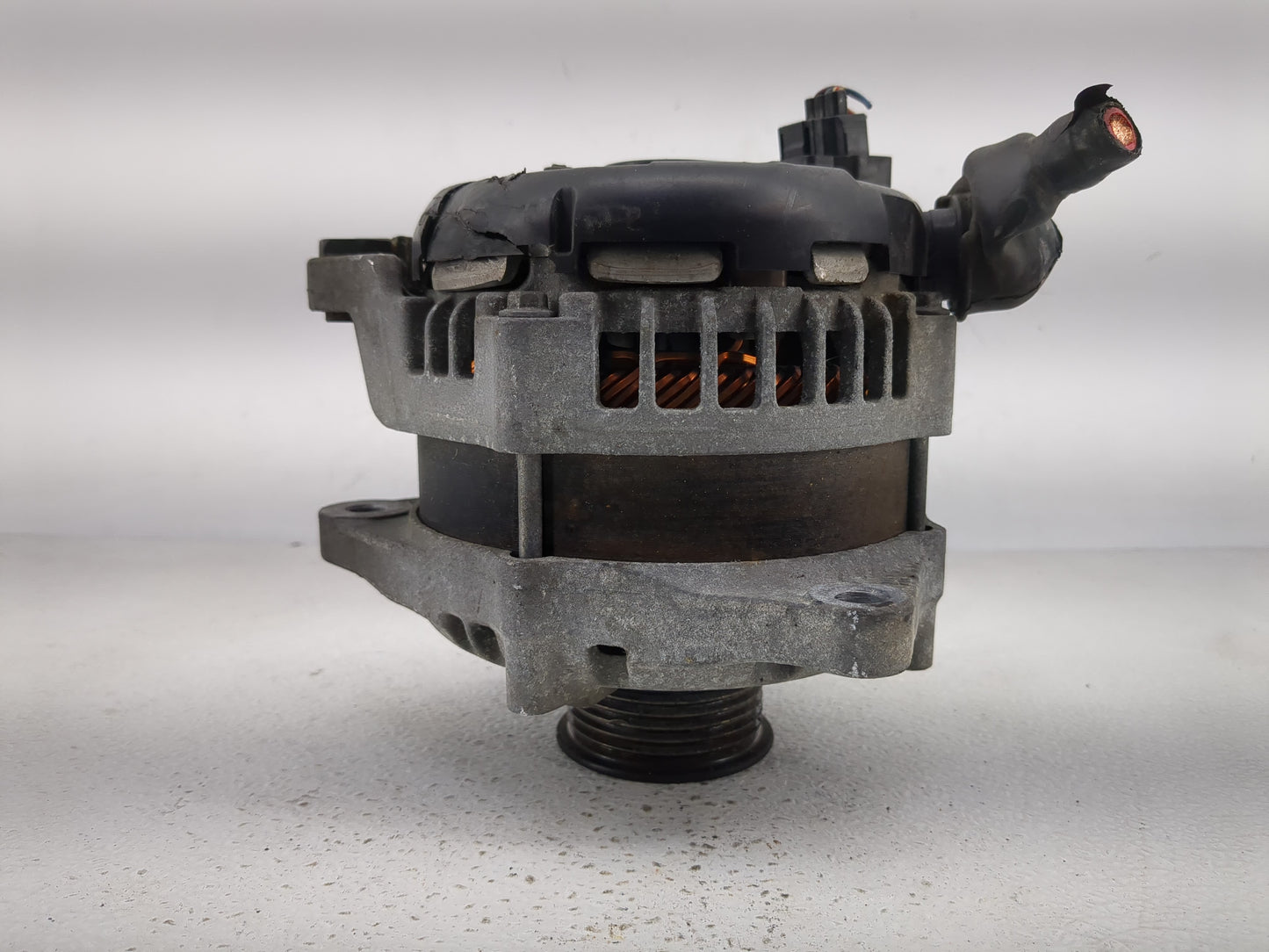 2020 Lincoln Continental Alternator Replacement Generator Charging Assembly Engine OEM P/N:F2GT-10300-DA Fits OEM Used Auto