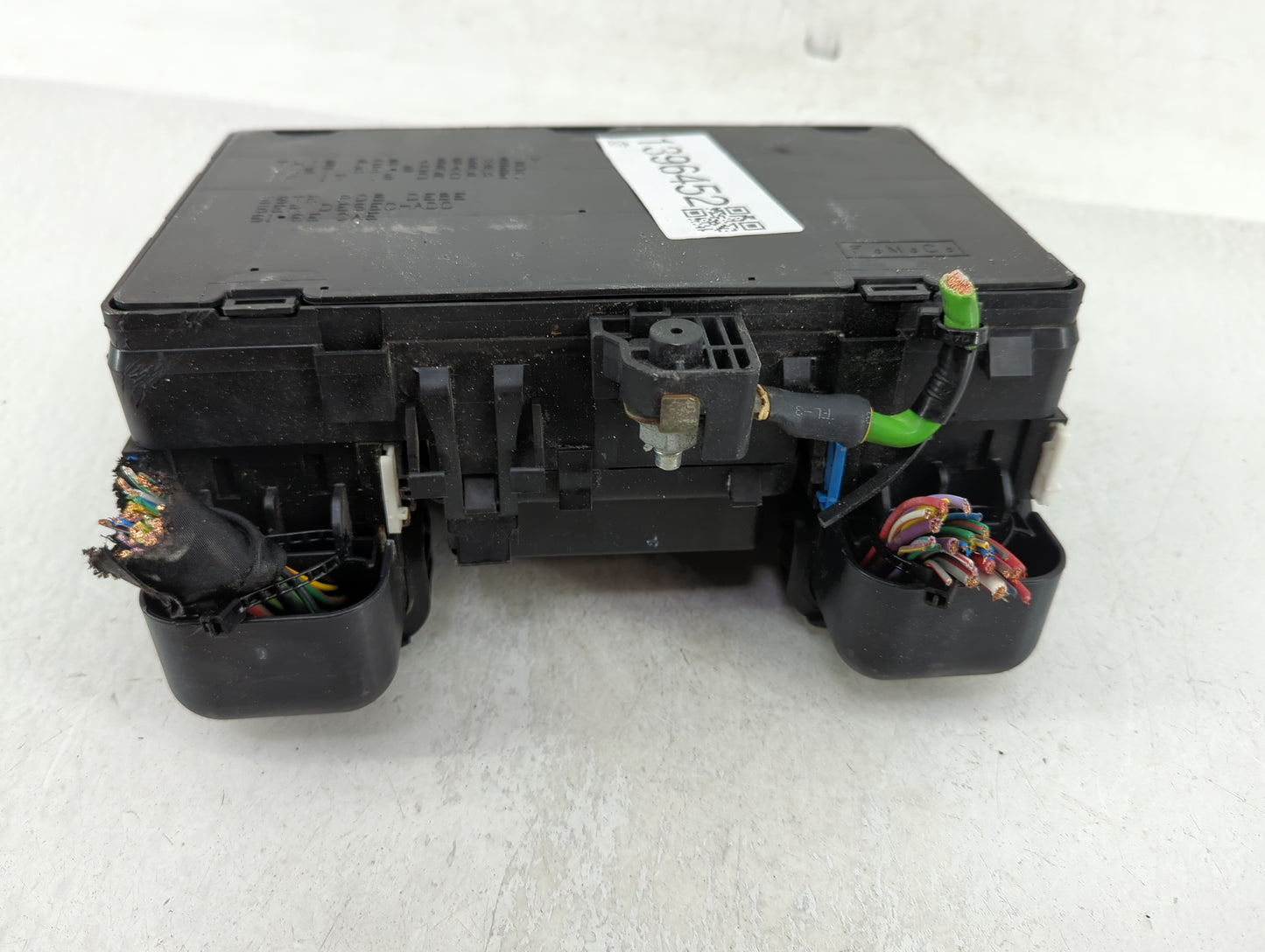 2017-2020 Lincoln Mkz Fusebox Fuse Box Panel Relay Module Fits Fits 2017 2018 2019 2020 OEM Used Auto Parts - Oemusedautopar