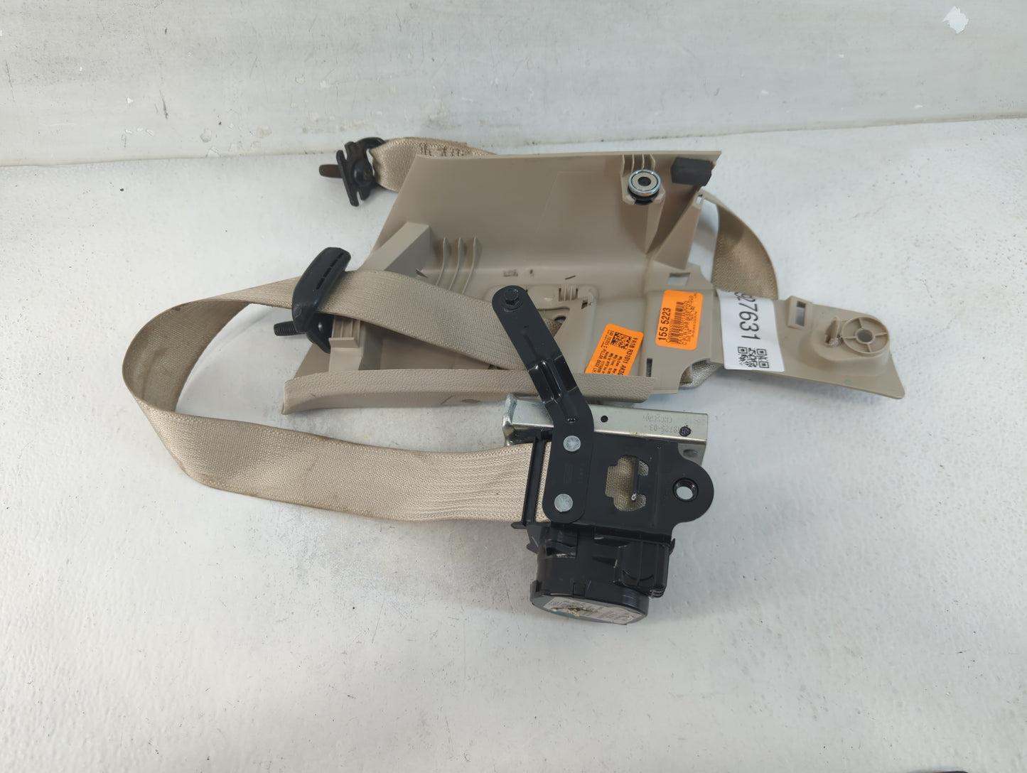 2020 Lincoln Nautilus Passenger Right Seat Belt Rear Retractor - Oemusedautoparts1.com