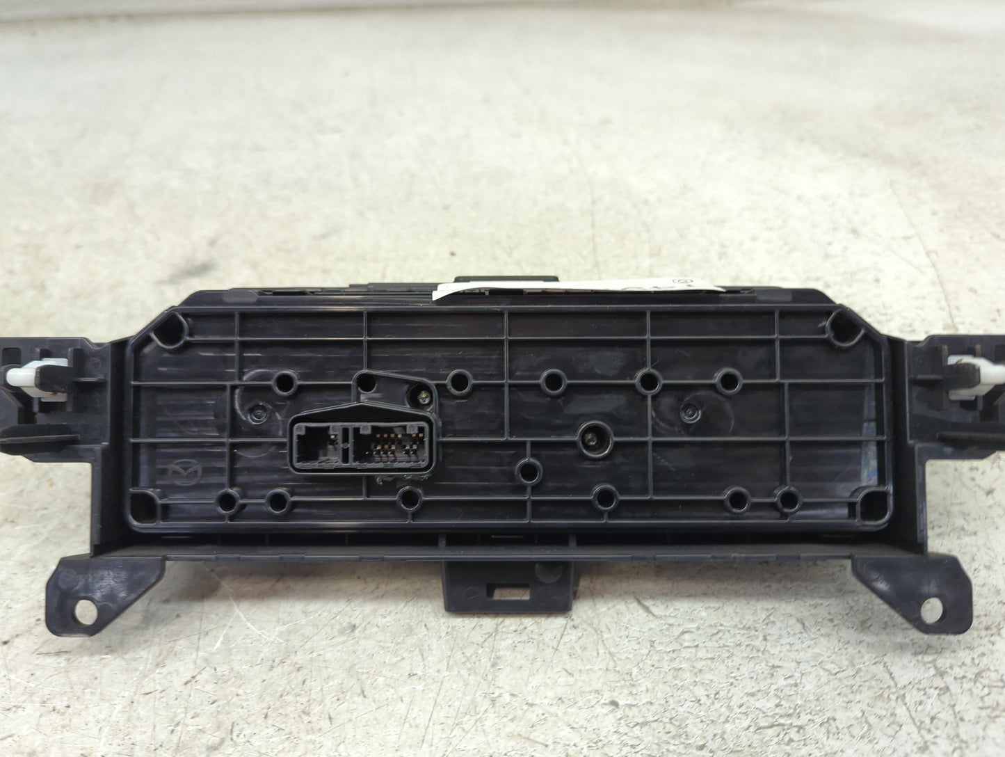 2019-2022 Mazda 3 Climate Control Module Temperature AC/Heater Replacement P/N:BDGF 61 190B Fits Fits 2019 2020 2021 2022 OE