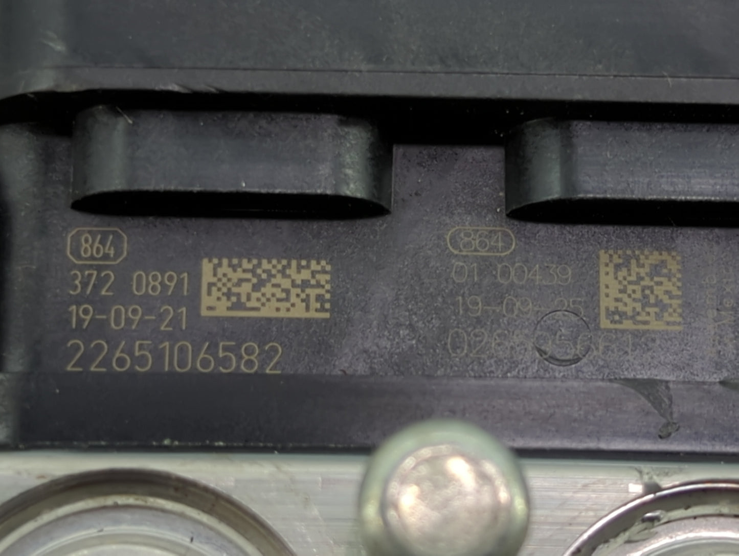2020 Mercedes-Benz A-Class ABS Pump Control Module Replacement P/N:A1779002305 A1779015809, A1779015104, A1779002306 Fits OE