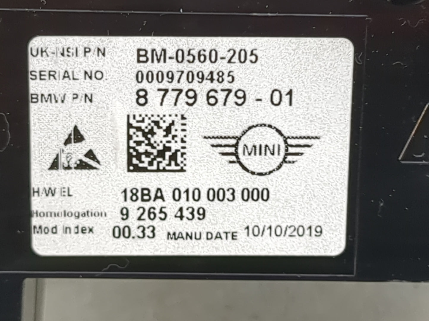 2018-2019 Mini Cooper Instrument Cluster Speedometer Gauges P/N:BM-0560-205 8779679-01, 18BA010003000 Miles: Fits Fits 2018