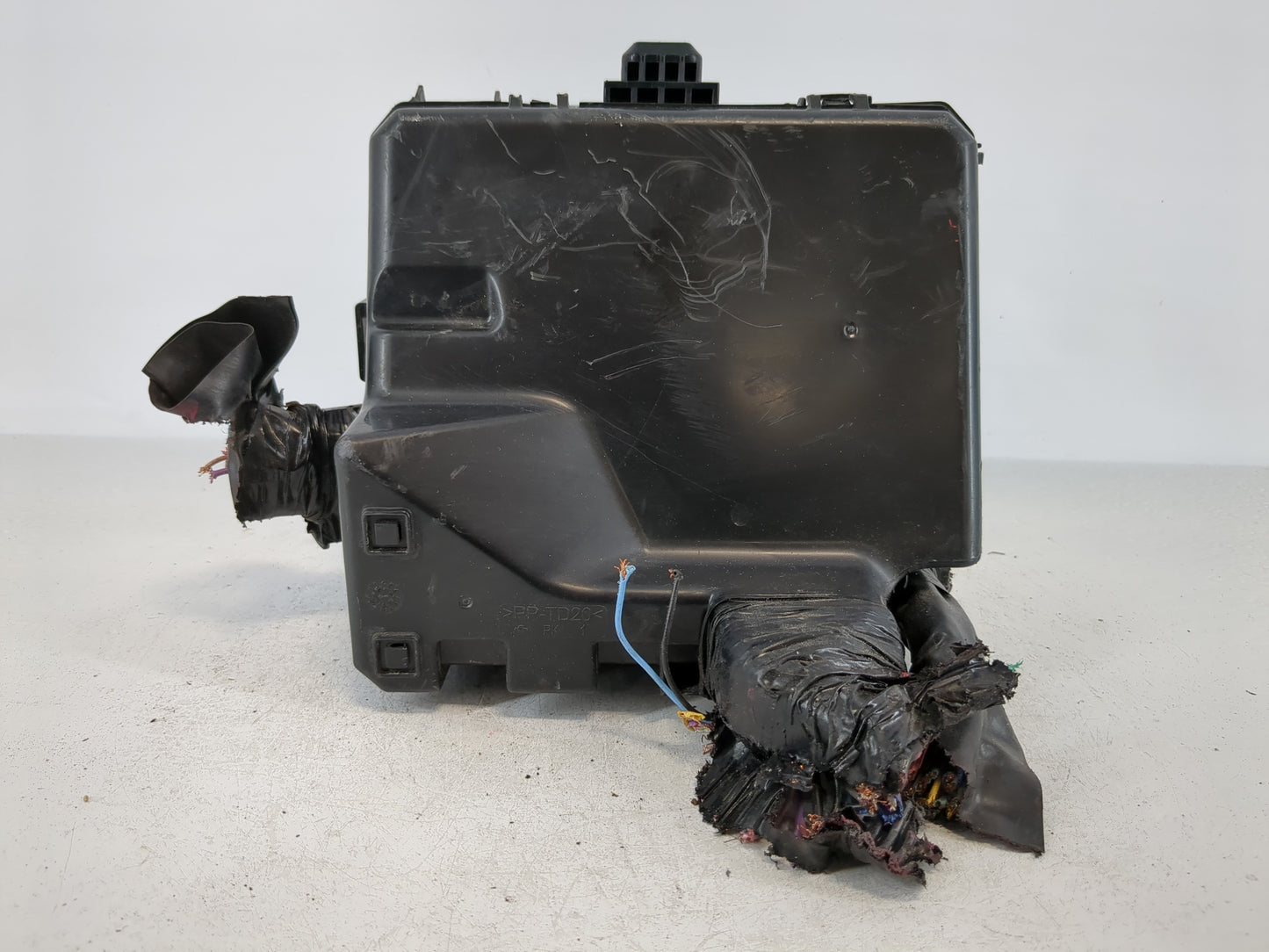 2012-2017 Mitsubishi Outlander Sport Fusebox Fuse Box Panel Relay Module Fits Fits 2012 2013 2014 2015 2016 2017 OEM Used Au